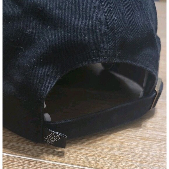 San Antonio Spurs NBA Clean Up Strapback Baseball Cap Dad Hat - Picture 3 of 6